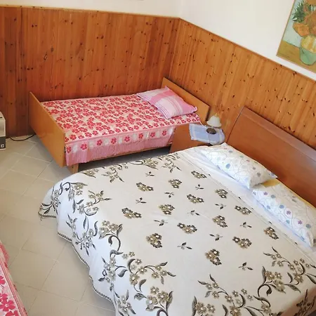 Guest house M&m 2*